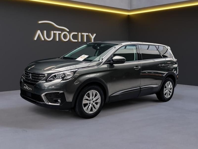 Grijs (metallic) Occasion 2020 Peugeot 5008 SUV | € 18.950 (Super prijs) - Afbeelding 1/4