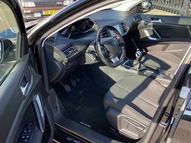 Occasion Peugeot 308 SW 120 PK (88 kW) 2016 Zwart (metallic) Stationwagen