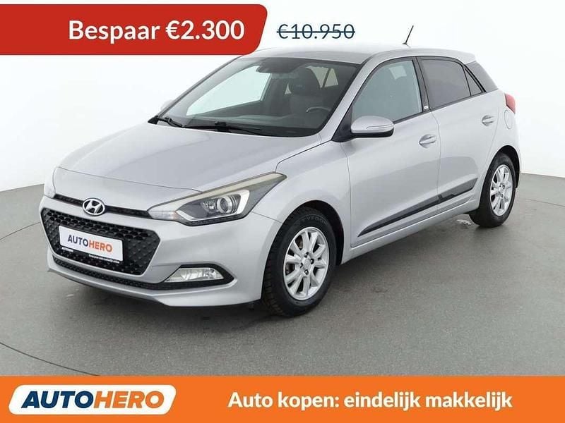 Grijs Occasion 2017 Hyundai i20 Passion Hatchback | € 8.849 (Goede deal) - Afbeelding 1/3