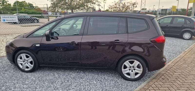 Bruin Occasion 2015 Opel Zafira Tourer Edition MPV | € 5.200 (Goede deal) - Afbeelding 1/4