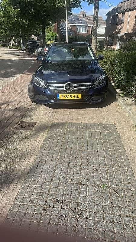 Blauw Gebruikt 2018 Mercedes C350e Premium Plus Stationwagen | € 15.995 (Eerlijke prijs) - Afbeelding 1/4
