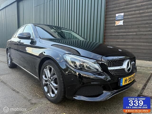 Zwart Occasion 2017 Mercedes C180 Business Sedan | € 18.950 (Super prijs) - Afbeelding 1/4