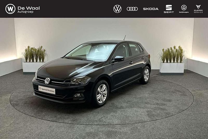 Deep black pearl Gebruikt 2020 VW Polo Comfortline Hatchback | € 17.295 (Eerlijke prijs) - Afbeelding 1/3