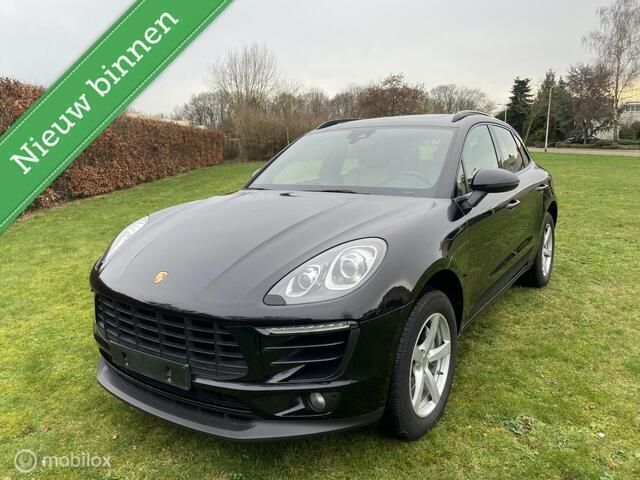 Zwart Gebruikt 2018 Porsche Macan SUV | € 38.995 (Goede deal) - Afbeelding 1/4