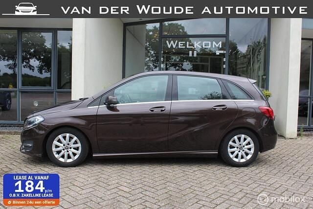 Bruin Gebruikt 2018 Mercedes B180 Business MPV | € 13.500 (Goede deal) - Afbeelding 1/4