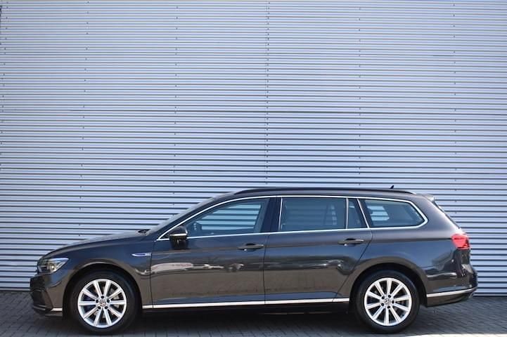 Occasion VW Passat GTE 2021 Grijs Stationwagen
