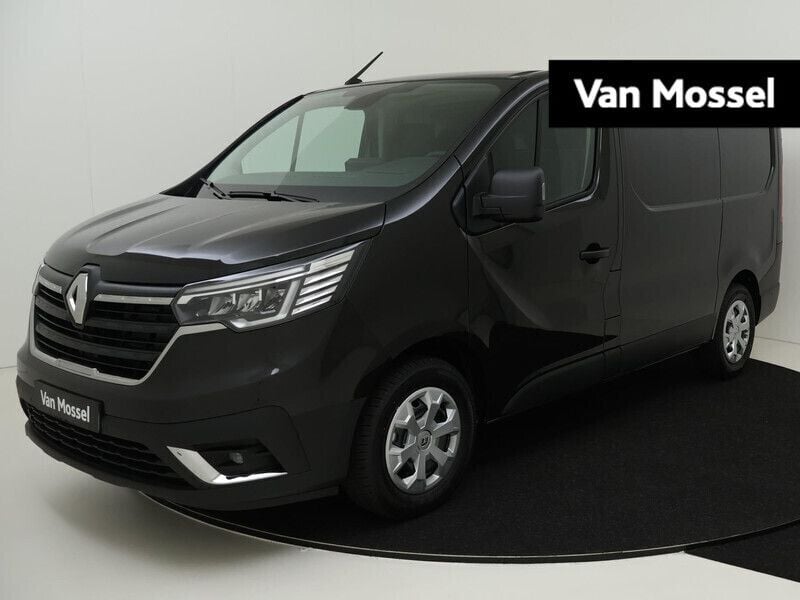 Midnightzwart d68 Gebruikt 2023 Renault Trafic Van | € 23.930 (Eerlijke prijs) - Afbeelding 1/4