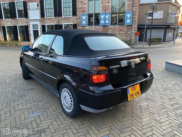 Occasion VW Golf Cabriolet Highline 116 PK (85 kW) 1999 Zwart Cabriolet