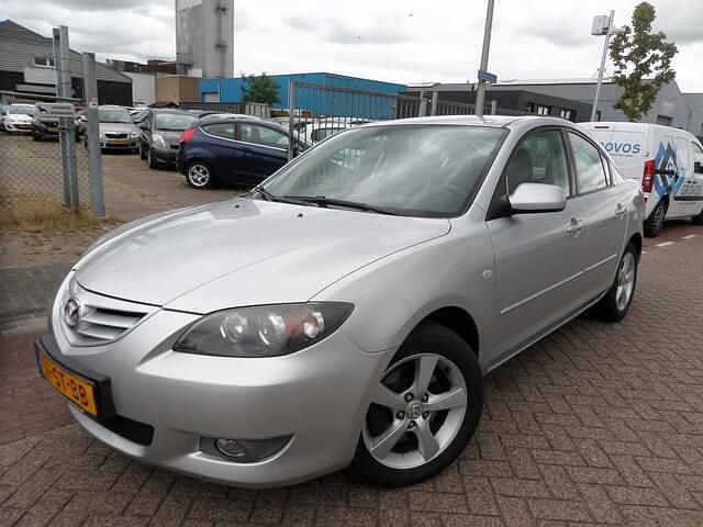Grijs Gebruikt 2006 Mazda 3 Sports-Line Sedan | € 2.649 (Goede deal) - Afbeelding 1/4