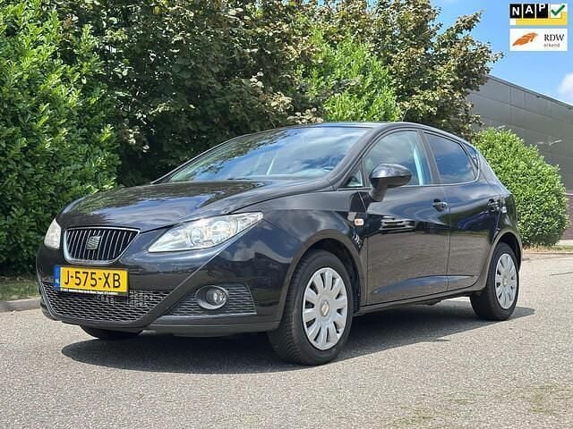 Zwart Gebruikt 2009 Seat Ibiza Hatchback | € 3.950 (Eerlijke prijs) - Afbeelding 1/4