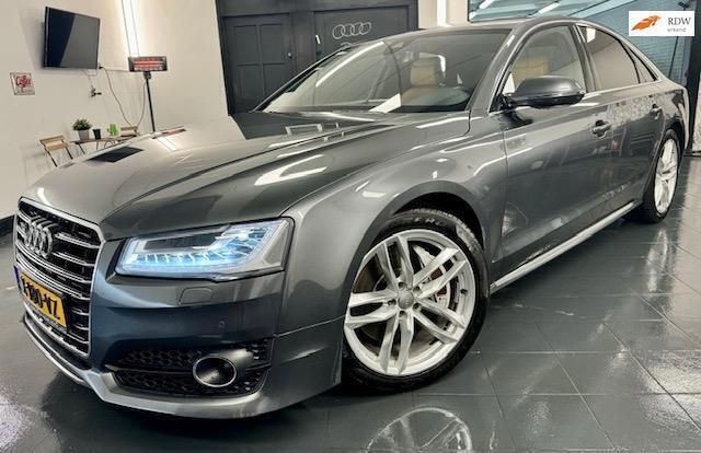 Grijs Gebruikt 2017 Audi A8 Proline Sedan | € 36.850 - Afbeelding 1/4