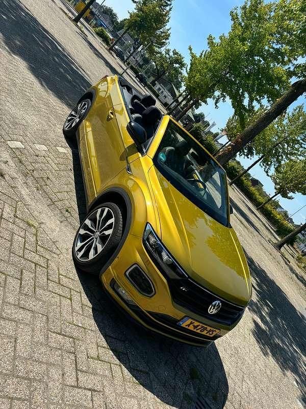 Occasion VW T-Roc Cabriolet R-line 150 PK (110 kW) 2020 Geel Cabriolet