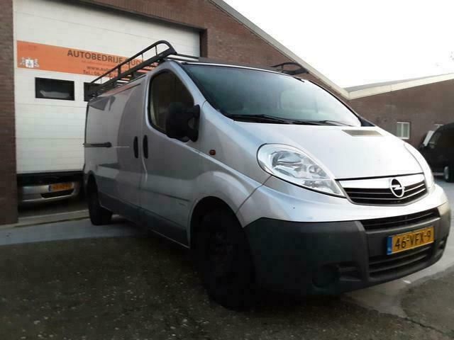 Occasion Opel Vivaro 90 PK (66 kW) 2007 Grijs MPV