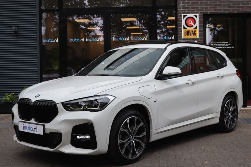 Wit Gebruikt 2021 BMW X1 SUV | € 34.945 (Duur) - Afbeelding 1/4
