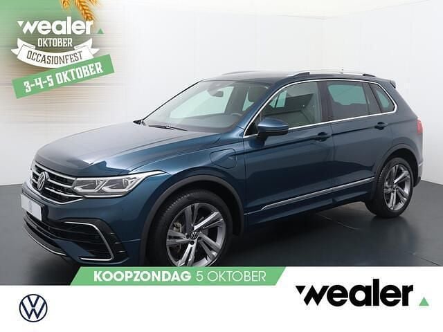Blauw Occasion 2022 VW Tiguan Business+ SUV | € 30.840 (Goede deal) - Afbeelding 1/3