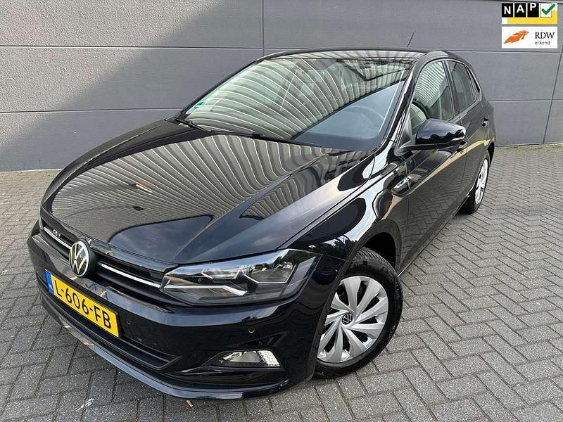 Zwart Gebruikt 2021 VW Polo Comfortline Hatchback | € 13.999 (Goede deal) - Afbeelding 1/4