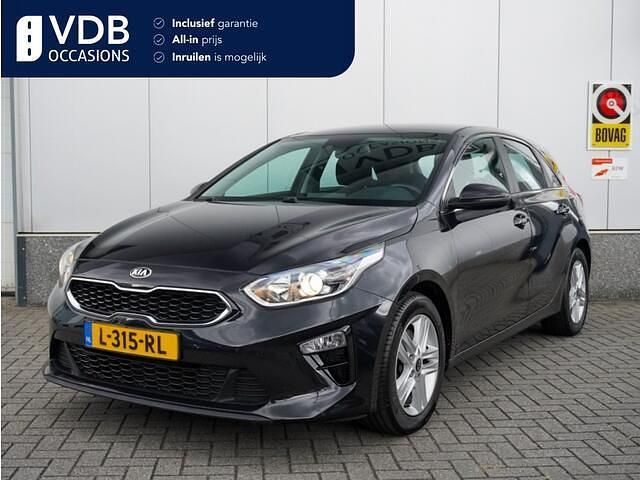 Zwart Gebruikt 2021 Kia Ceed Hatchback | € 15.990 (Eerlijke prijs) - Afbeelding 1/4