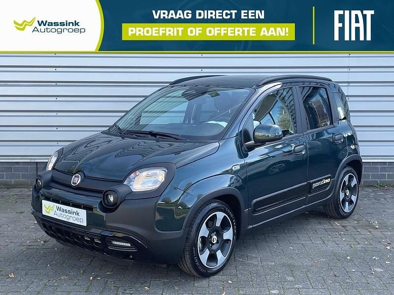 Groen (metallic) Nieuw 2025 Fiat Panda Cross Hatchback | € 24.960 - Afbeelding 1/4
