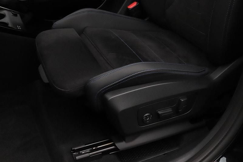 Occasion BMW 223 Active Tourer Sport Line 204 PK (150 kW) 2024 Zwart MPV