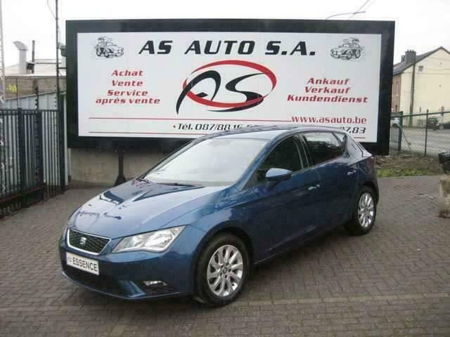 Blauw Gebruikt 2014 Seat Leon Style Sedan | € 11.500 (Eerlijke prijs) - Afbeelding 1/4