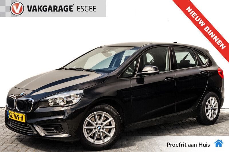 Zwart Gebruikt 2015 BMW 218 Sport Line Stationwagen | € 17.740 (Iets duurder) - Afbeelding 1/4