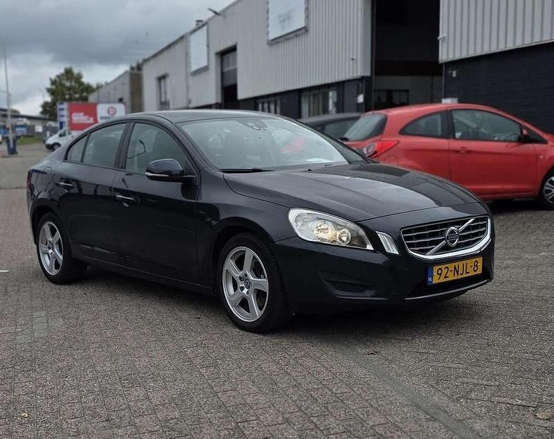 Blauw Gebruikt 2010 Volvo S60 Sedan | € 8.500 (Eerlijke prijs) - Afbeelding 1/4