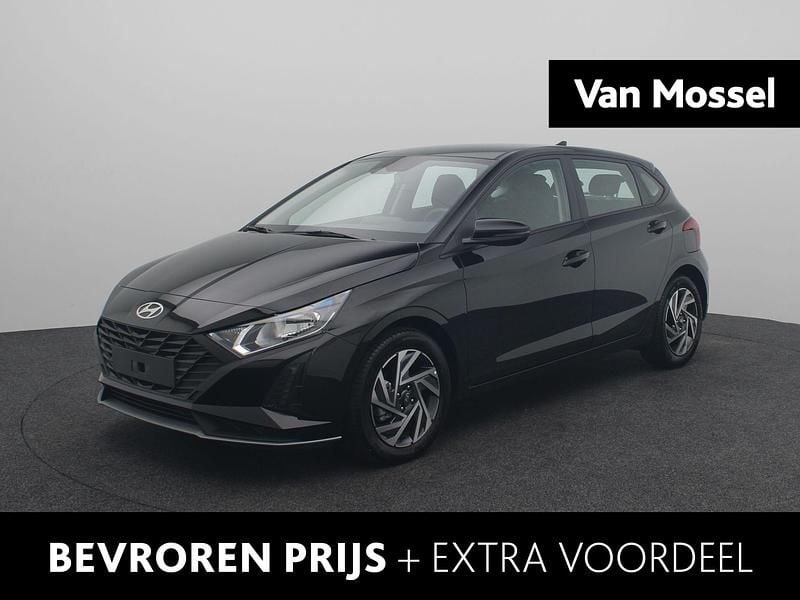 Zwart Nieuw 2026 Hyundai i20 Comfort Hatchback | € 25.940 (Eerlijke prijs) - Afbeelding 1/4
