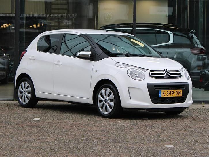 Wit Occasion 2020 Citroën C1 Feel Hatchback | € 9.395 (Eerlijke prijs) - Afbeelding 1/4