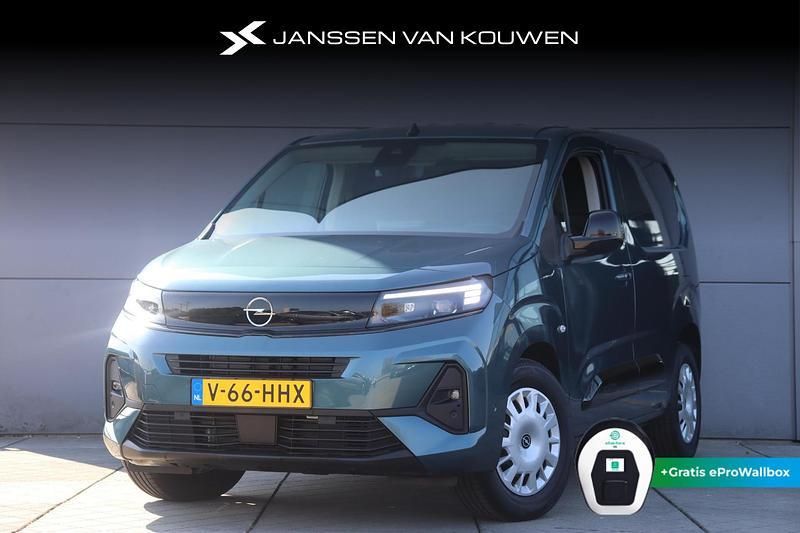Blauw Gebruikt 2024 Opel Combo-e Life Van | € 27.712 (Eerlijke prijs) - Afbeelding 1/4