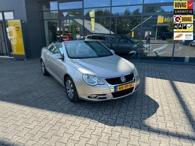 Beige Gebruikt 2007 VW Eos Cabriolet | € 5.450 (Eerlijke prijs) - Afbeelding 1/4