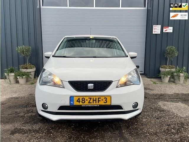 Wit Gebruikt 2012 Seat Mii Chic Hatchback | € 4.995 (Iets duurder) - Afbeelding 1/4