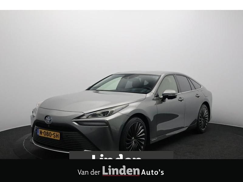 Grijs Gebruikt 2021 Toyota Mirai Sedan | € 25.950 (Eerlijke prijs) - Afbeelding 1/4