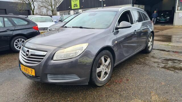 Grijs Gebruikt 2010 Opel Insignia Business Edition Stationwagen | € 1.950 - Afbeelding 1/4