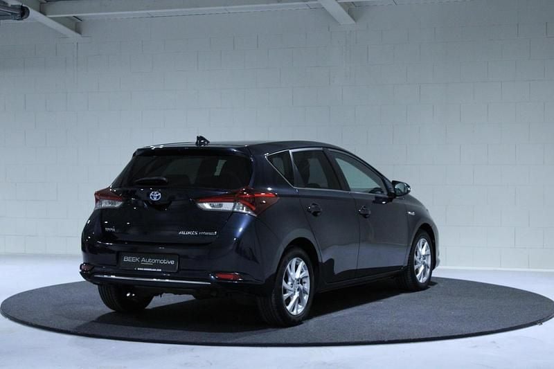Occasion Toyota Auris Hybrid 99 PK (72 kW) 2015 Grijs Hatchback