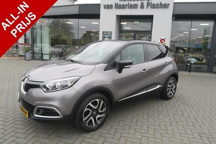 Grijs Gebruikt 2017 Renault Captur Dynamique SUV | € 10.900 (Eerlijke prijs) - Afbeelding 1/3