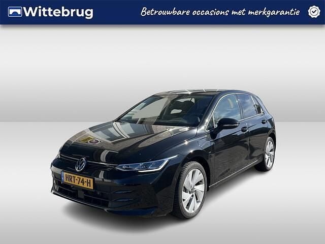 Occasion VW Golf VIII Edition 204 PK (150 kW) 2025 Zwart (metallic) Hatchback