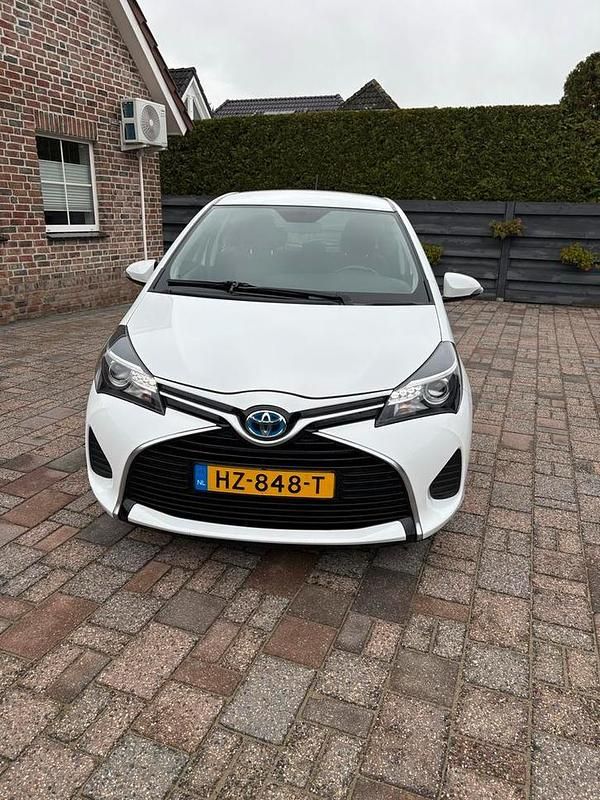 Gebruikt 2016 Toyota Yaris | € 8.600 (Goede deal) - Afbeelding 1/4
