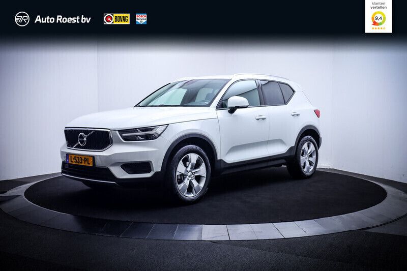 Wit Gebruikt 2021 Volvo XC40 Business Edition SUV | € 30.125 - Afbeelding 1/4