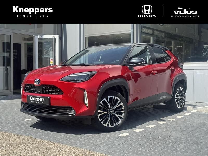 Rood Gebruikt 2022 Toyota Yaris Cross Edition SUV | € 31.500 (Duur) - Afbeelding 1/4