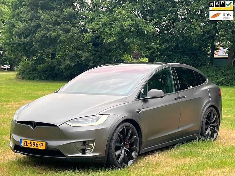 Blauw (metallic) Gebruikt 2018 Tesla Model X SUV | € 28.950 (Eerlijke prijs) - Afbeelding 1/4