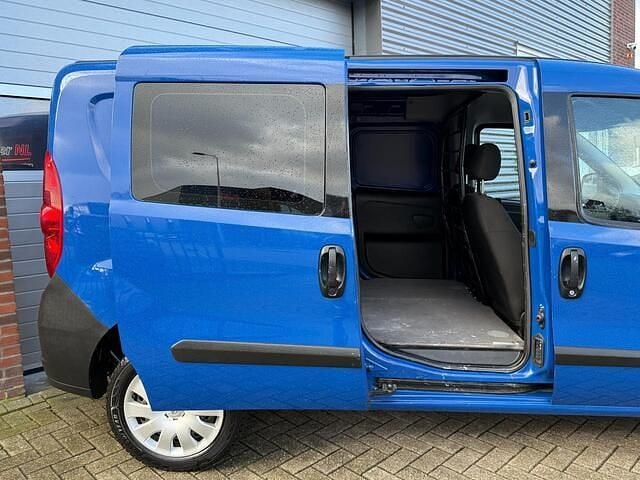 Occasion Opel Combo 95 PK (69 kW) 2016 Blauw MPV