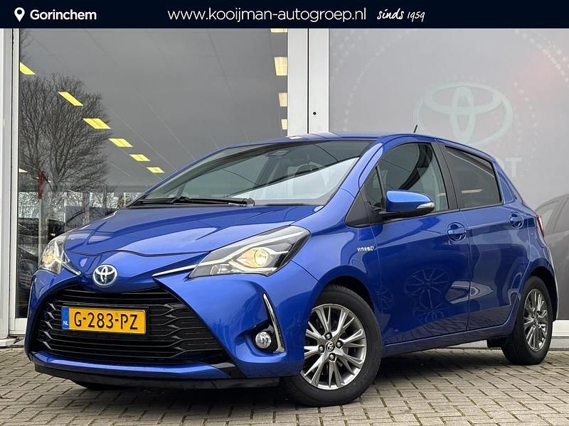 Blauw Occasion 2019 Toyota Yaris Hybrid Hatchback | € 17.950 (Eerlijke prijs) - Afbeelding 1/4