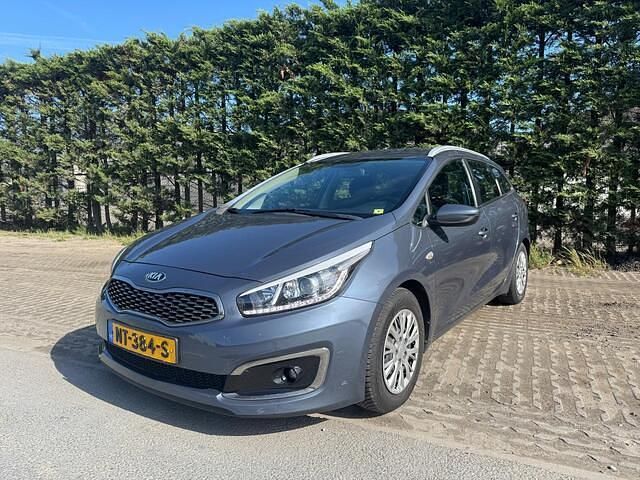 Blauw Gebruikt 2017 Kia Ceed Sportswagon Stationwagen | € 6.000 - Afbeelding 1/4