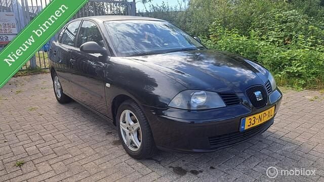 Zwart Gebruikt 2004 Seat Cordoba Sedan | € 759 (Goede deal) - Afbeelding 1/3