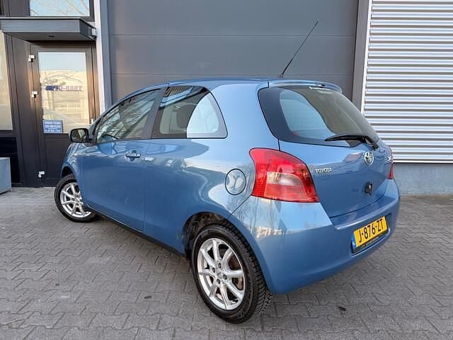 Occasion Toyota Yaris 69 PK (50 kW) 2006 Blauw Hatchback