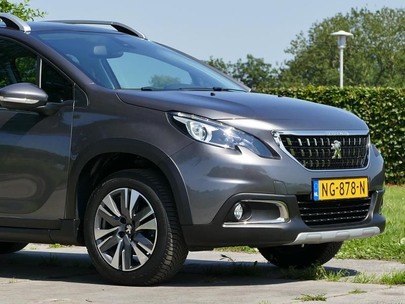 Occasion Peugeot 2008 Allure 112 PK (82 kW) 2017 Grijs SUV