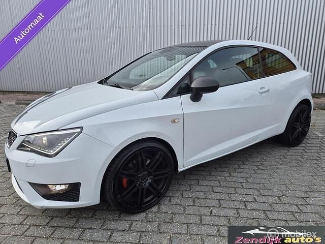 Wit Gebruikt 2012 Seat Ibiza SC FR Hatchback | € 8.249 (Eerlijke prijs) - Afbeelding 1/4