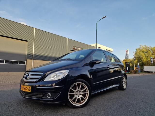 Zwart Gebruikt 2007 Mercedes B180 MPV | € 2.600 (Duur) - Afbeelding 1/4