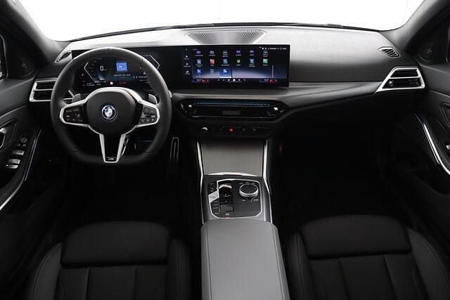 Occasion BMW 330 M Sport 291 PK (214 kW) 2025 Grijs Stationwagen