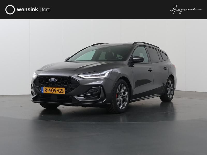 Grijs Gebruikt 2022 Ford Focus ST-Line Stationwagen | € 20.330 (Eerlijke prijs) - Afbeelding 1/4